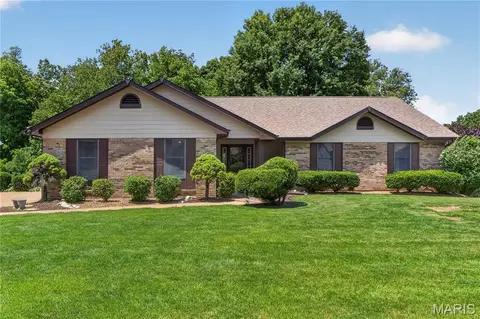 2973 Wentworth Dr, Saint Charles, MO 63301