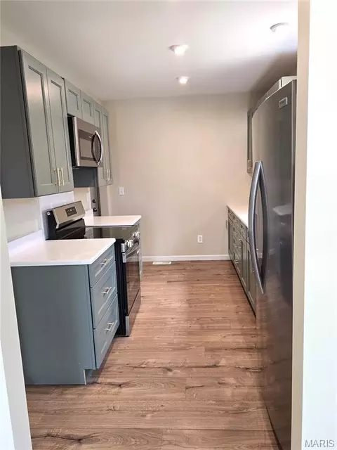 Kitchen - 435 Kitchell Ave, Saint Clair, MO 63077 photo 1 of 5