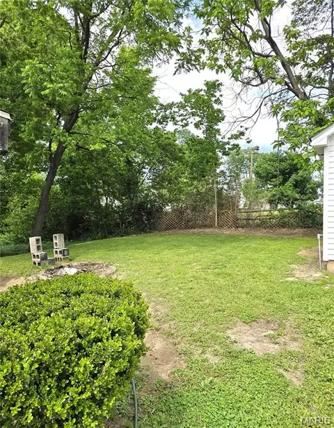 Exterior - 435 Kitchell Ave, Saint Clair, MO 63077 photo 2 of 3