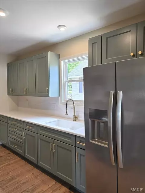 Kitchen - 435 Kitchell Ave, Saint Clair, MO 63077 photo 3 of 5