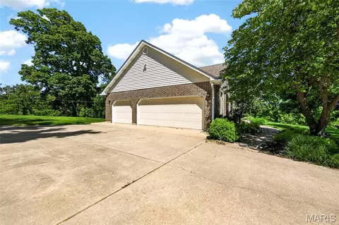 Exterior - 101 Hilltop Ct, Washington, MO 63090 photo 2 of 23