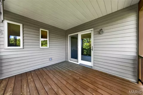 Exterior - 101 Hilltop Ct, Washington, MO 63090 photo 9 of 23