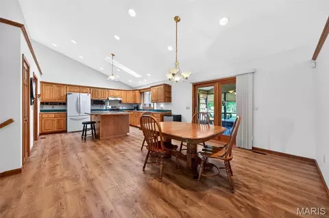 Dining - 101 Hilltop Ct, Washington, MO 63090 photo 1 of 3