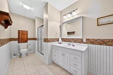 Bath - 101 Hilltop Ct, Washington, MO 63090 photo 4 of 4