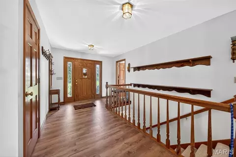 Entry Way - 101 Hilltop Ct, Washington, MO 63090 photo 1 of 3
