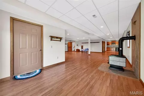 Entry Way - 101 Hilltop Ct, Washington, MO 63090 photo 2 of 3