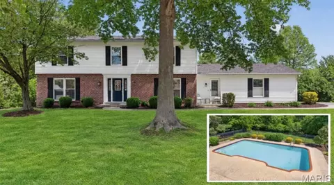 1868 Newburyport Rd, Chesterfield, MO 63005