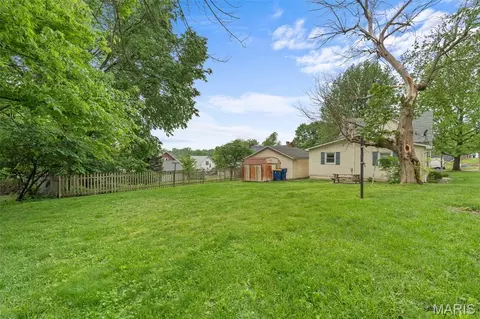 Exterior - 600 Locust St, Washington, MO 63090 photo 4 of 6