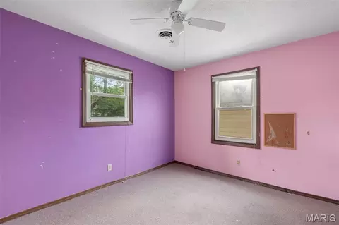 Bedroom - 600 Locust St, Washington, MO 63090 photo 3 of 8