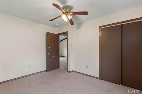 Bedroom - 600 Locust St, Washington, MO 63090 photo 2 of 8
