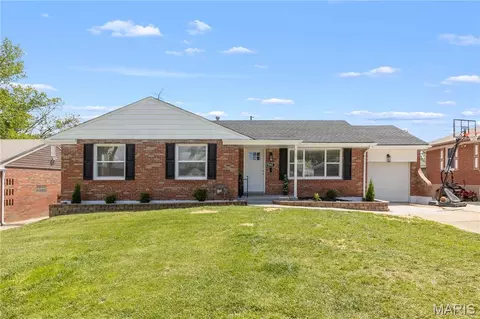 9442 Altonwood Dr, Saint Louis, MO 63136