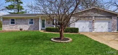 414 Westbrook Dr, O'fallon, MO 63366