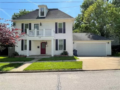 7214 Saint Elmo Ave, Maplewood, MO 63143