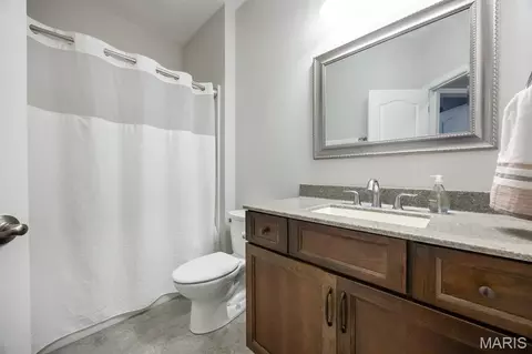 Bath - 409 Willow Bend Ln, O'fallon, IL 62269 photo 3 of 4