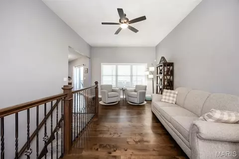 Entry Way - 409 Willow Bend Ln, O'fallon, IL 62269 photo 2 of 4