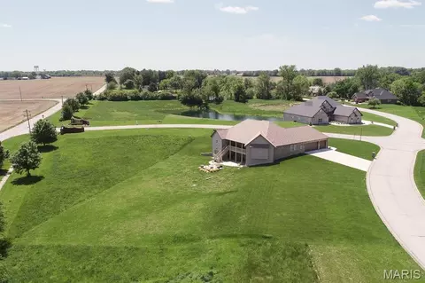 View/Area - 409 Willow Bend Ln, O'fallon, IL 62269 photo 4 of 7