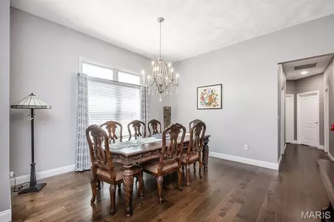 Dining - 409 Willow Bend Ln, O'fallon, IL 62269 photo 3 of 4