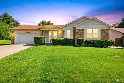 1168 Spencer Rd, Saint Peters, MO 63376