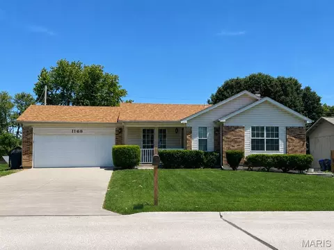 1168 Spencer Rd, Saint Peters, MO 63376