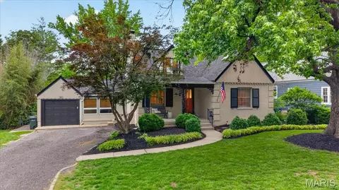 1147 Kirkham Ave, Glendale, MO 63122