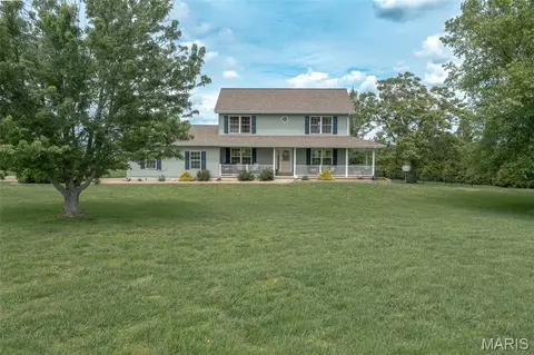 301 Ridgewood Ct, Farmington, MO 63640