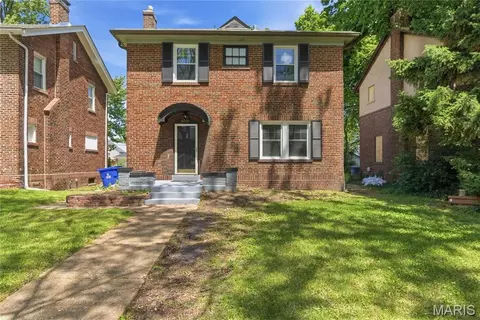 6769 Chamberlain Ave, Saint Louis, MO 63130