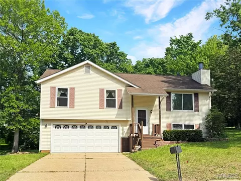 7722 Lakefield Ct, Union, MO 63084