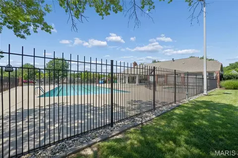 Exterior - 15711 Eldon Ridge Dr, Chesterfield, MO 63017 photo 6 of 7