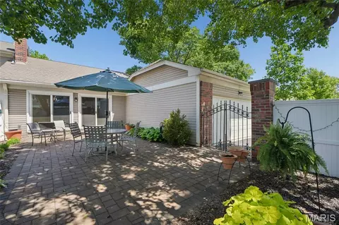 Exterior - 15711 Eldon Ridge Dr, Chesterfield, MO 63017 photo 4 of 7
