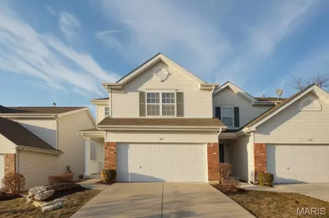 208 Waterside Crossing Ct, Saint Peters, MO 63376