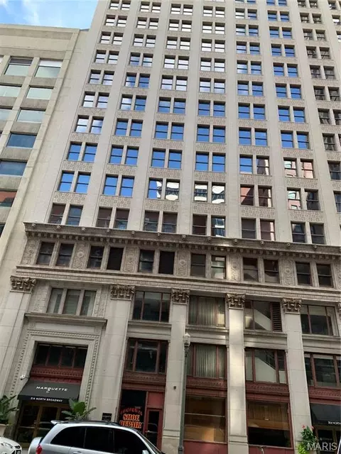 300 N Broadway #1402, Saint Louis, MO 63102