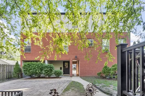 4218 W Pine Blvd #4, Saint Louis, MO 63108