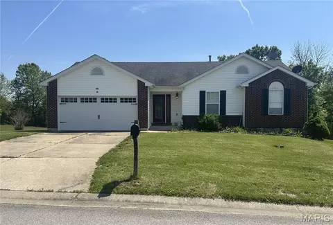 36 Colton Jesse Dr, Winfield, MO 63389