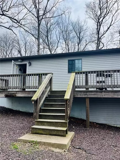 74 Circle Dr, Ironton, MO 63650