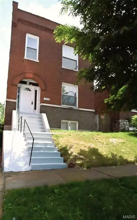 5456 Gravois Ave, Saint Louis, MO 63116