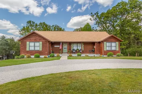24057 E Cedar Point Rd, Lebanon, MO 65536