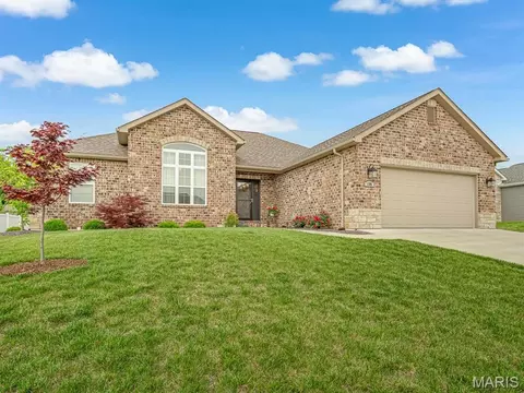1305 Coleridge Ct, O'fallon, IL 62269