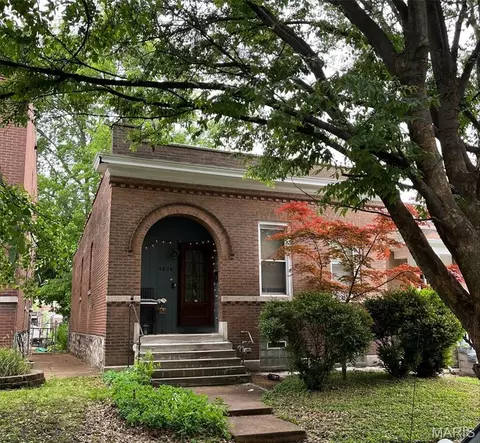 4624 Alaska Ave, Saint Louis, MO 63111