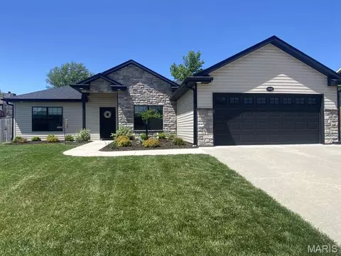 1441 S Berkley Dr, Columbia, MO 65201
