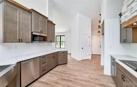 Kitchen - 22601 Highway O, Wright City, MO 63390 photo 4 of 6
