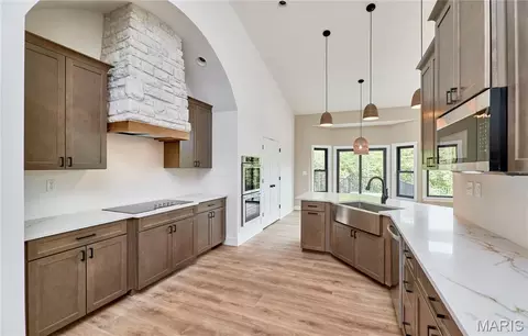 Kitchen - 22601 Highway O, Wright City, MO 63390 photo 2 of 6
