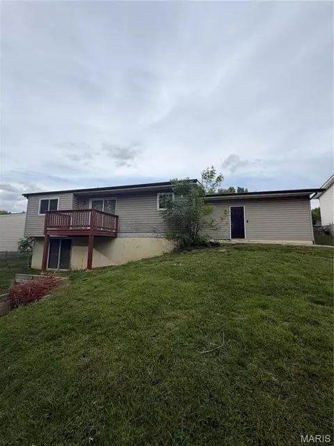 12109 La Padera Ln, Florissant, MO 63033
