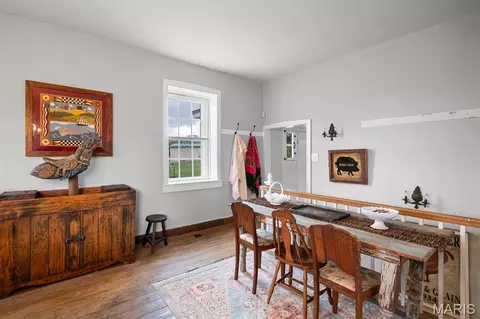 Dining - 5106 Noser Mill Rd, Leslie, MO 63056 photo 4 of 8