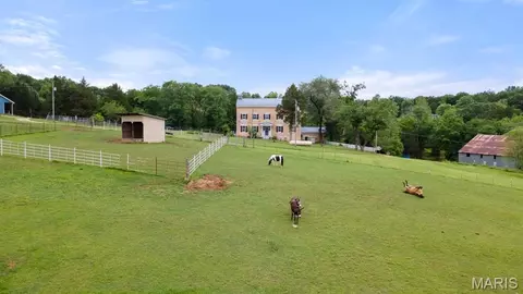 Exterior - 5106 Noser Mill Rd, Leslie, MO 63056 photo 14 of 17