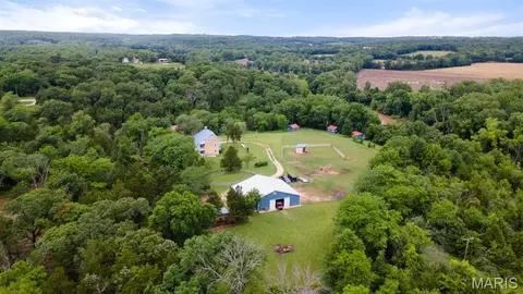 5106 Noser Mill Rd, Leslie, MO 63056