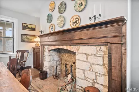 Dining - 5106 Noser Mill Rd, Leslie, MO 63056 photo 3 of 8