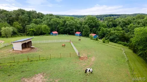 Exterior - 5106 Noser Mill Rd, Leslie, MO 63056 photo 15 of 17