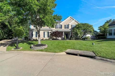 414 Isabella Manor Ct, Chesterfield, MO 63017