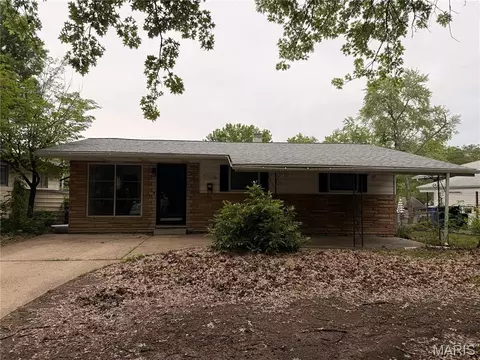 10436 Durness Dr, Saint Louis, MO 63137