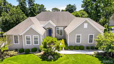311 Gateview Dr, Wentzville, MO 63385